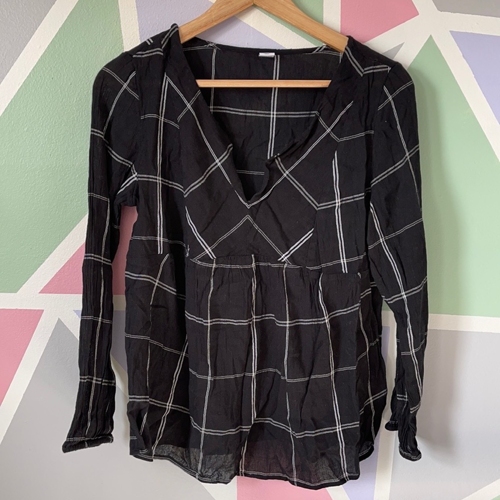 Old Navy plaid long sleeve